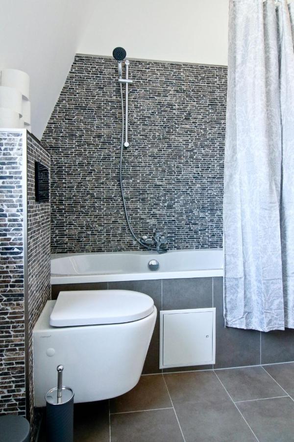 Apartmondo Ferienwohnungen Wuppertal Wichlinghaus מראה חיצוני תמונה